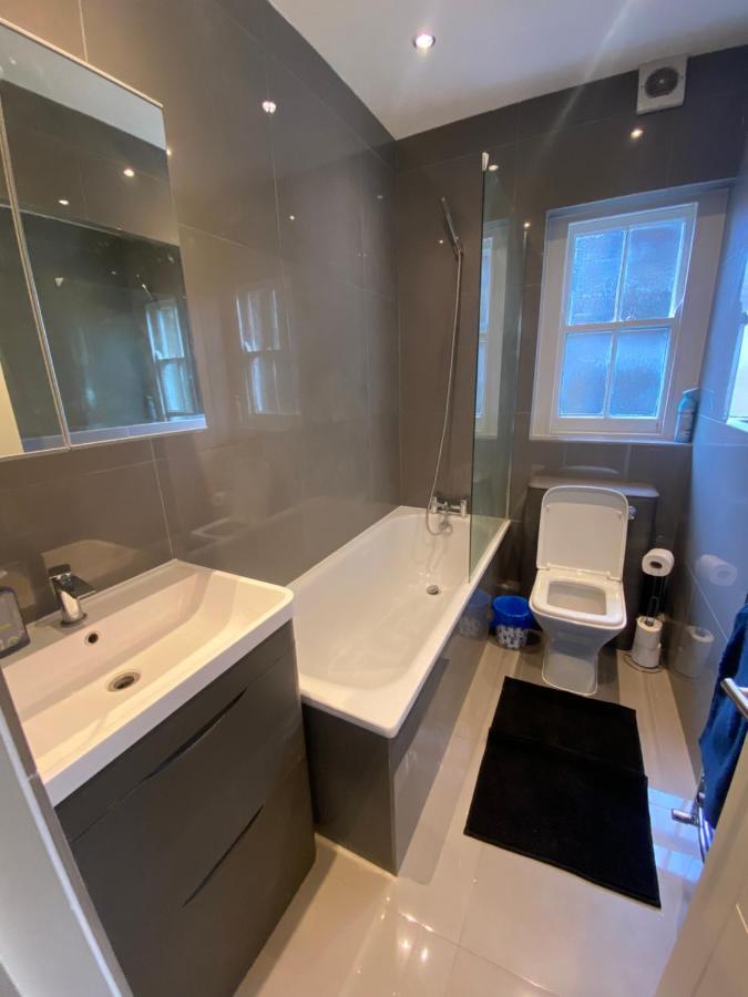 Marylebone Stays Steps From Baker Street 런던 외부 사진